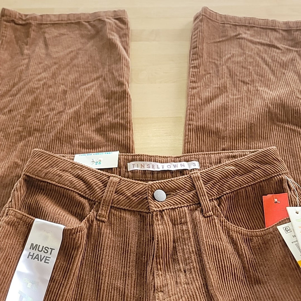 Tinceltown Corduroy Low-Rise Cargo Jeans – Pecan, Size 1